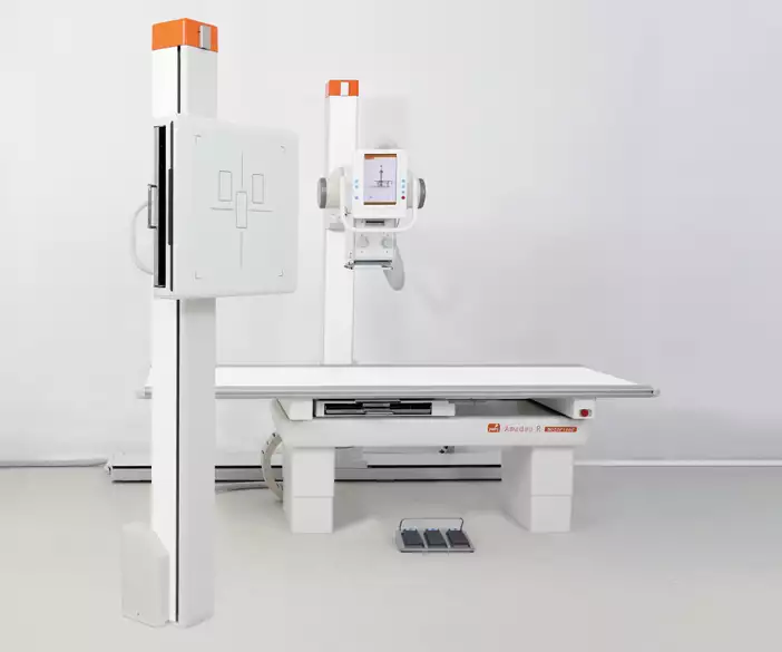 Amadeo R - motorised digital radiography machine (dr) for human medicine with bucky and rest wall stand 