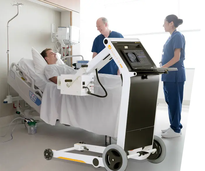 Amadeo P - mobile Röntgengeräte für digitales Röntgen direkt im Pflegeheim oder am Patientenbett