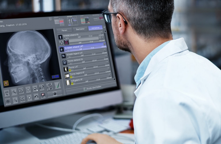 The operating console controls the entire X-ray machine