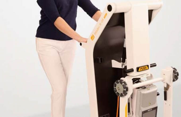 Amadeo M-DR mini - easily manoeuvrable mobile X-ray unit for medical services, intensive care units, emergency rooms