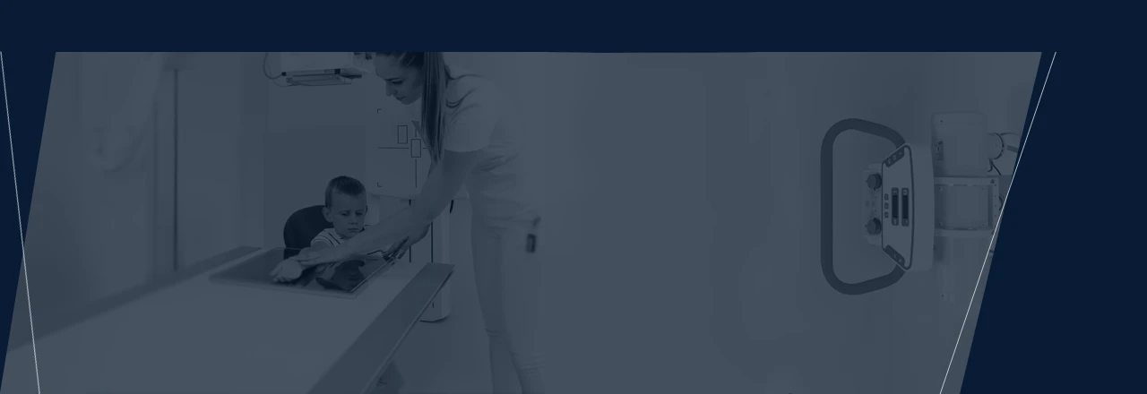 images/Produkte/Amadeo/R/Slider/sldr-Amadeo-R-DR-X-ray-system-for-human-bg.webp