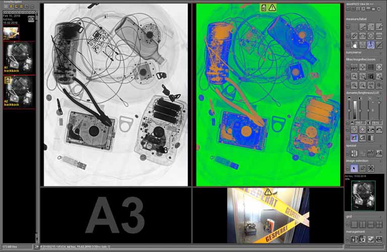 dicosPACS DICOS/DICOM viewing software with individually configurable grid display for comparing different images.